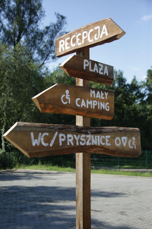 Camping Oaza Blonie Kornik Domki Standard - 3 Pokoje Exterior photo