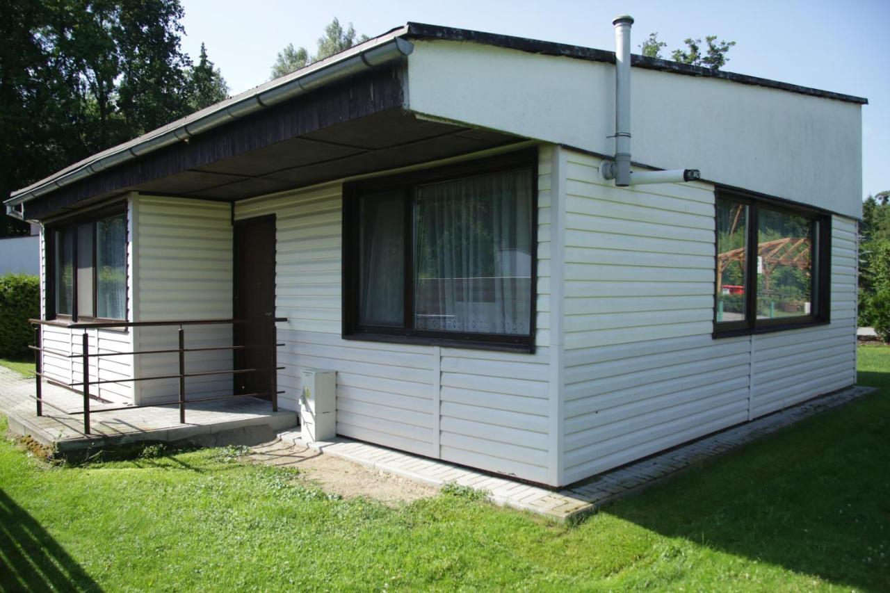Camping Oaza Blonie Kornik Domki Standard - 3 Pokoje Exterior photo